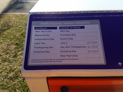 Print Shop «FedEx Office Print & Ship Center», reviews and photos, 706 Rockville Pike, Rockville, MD 20852, USA