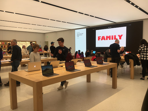 Computer Store «Apple Natick Collection», reviews and photos, 1245 Worcester St, Natick, MA 01760, USA