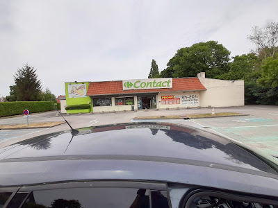 Carrefour Contact à Caëstre