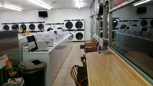 Laundromat «Crystal Dry Cleaners & Laundry», reviews and photos, 7180 W 44th Ave, Wheat Ridge, CO 80033, USA