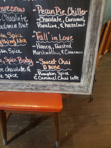 Coffee Shop «The Creme Coffee House», reviews and photos, 109 E 2nd St, Owensboro, KY 42303, USA