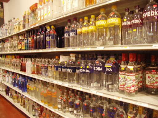 Liquor Store «Busa Wine & Spirits», reviews and photos, 34 Cambridge St, Burlington, MA 01803, USA
