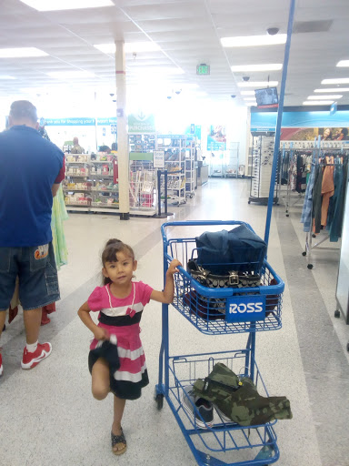 Clothing Store «Ross Dress for Less», reviews and photos, 12551 Jefferson Ave, Newport News, VA 23602, USA