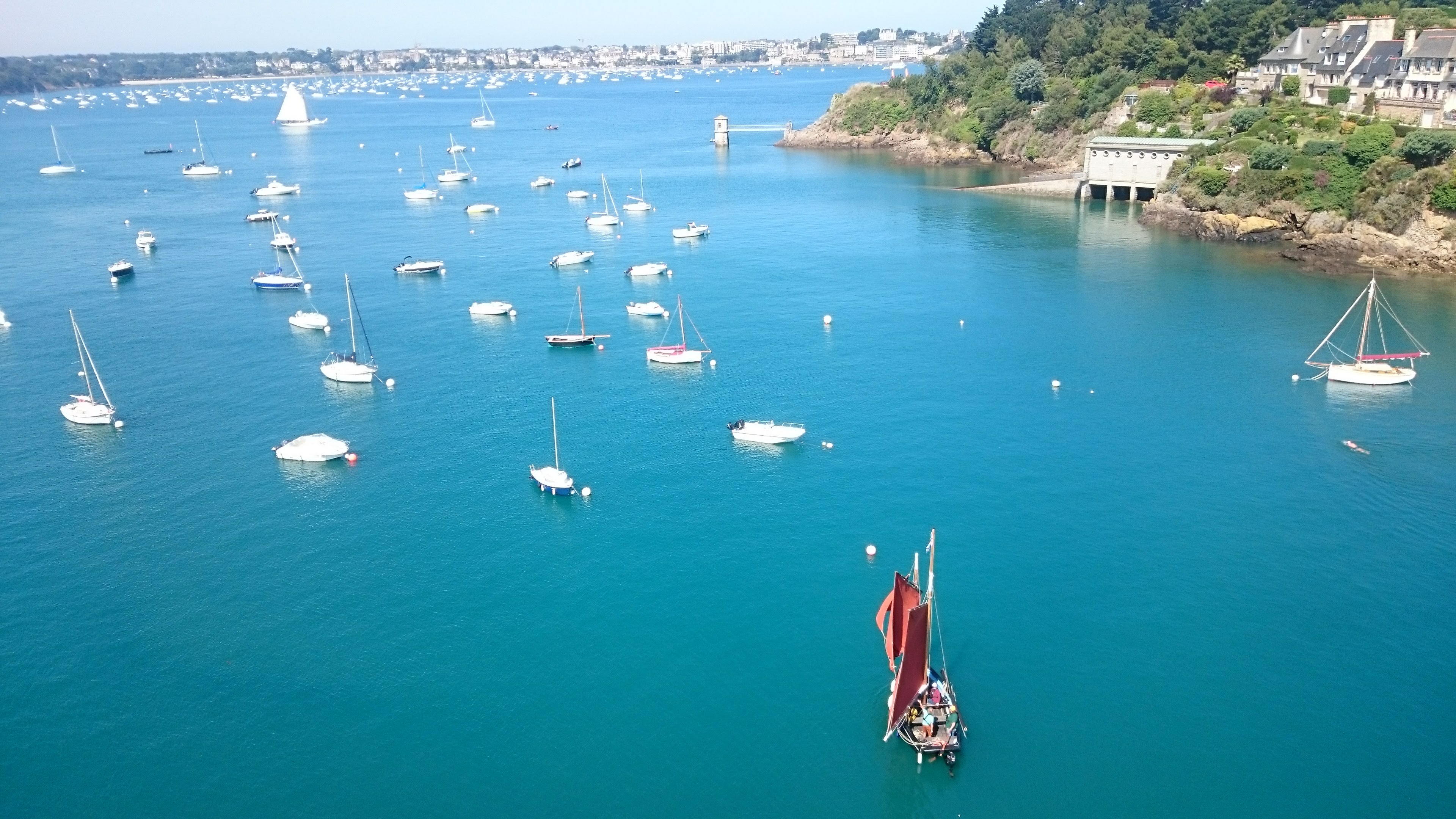 Photo n° 7 de l'avis de Babou. fait le 06/07/2019 à 09:54