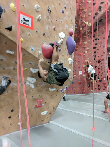 Rock Climbing Gym «Berkeley Ironworks», reviews and photos, 800 Potter St, Berkeley, CA 94710, USA