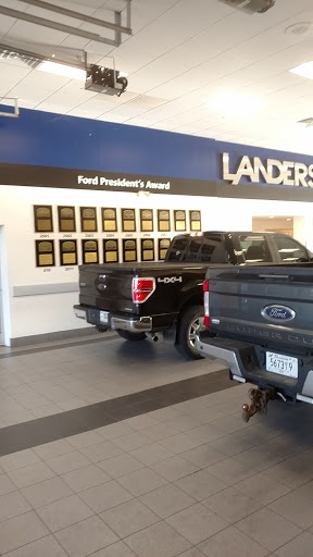 Car Dealer «Landers Ford», reviews and photos, 2082 W Poplar Ave, Collierville, TN 38017, USA