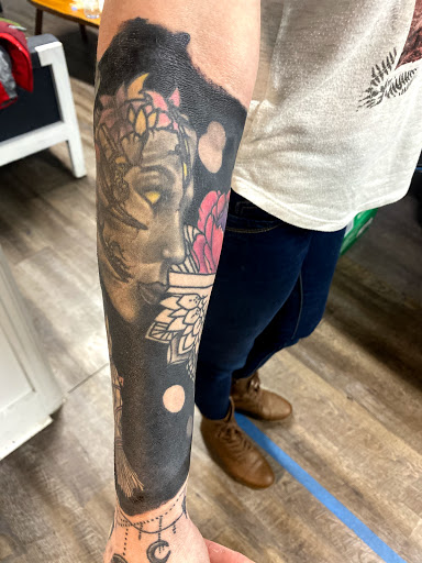 Find daddy tattoo ideas for your next unique tattoo in Tiffin at Ink Element Tattoo Studio