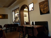 Atmosphère du Restaurant de type buffet Nouilles du bonheur à Paris - n°9
