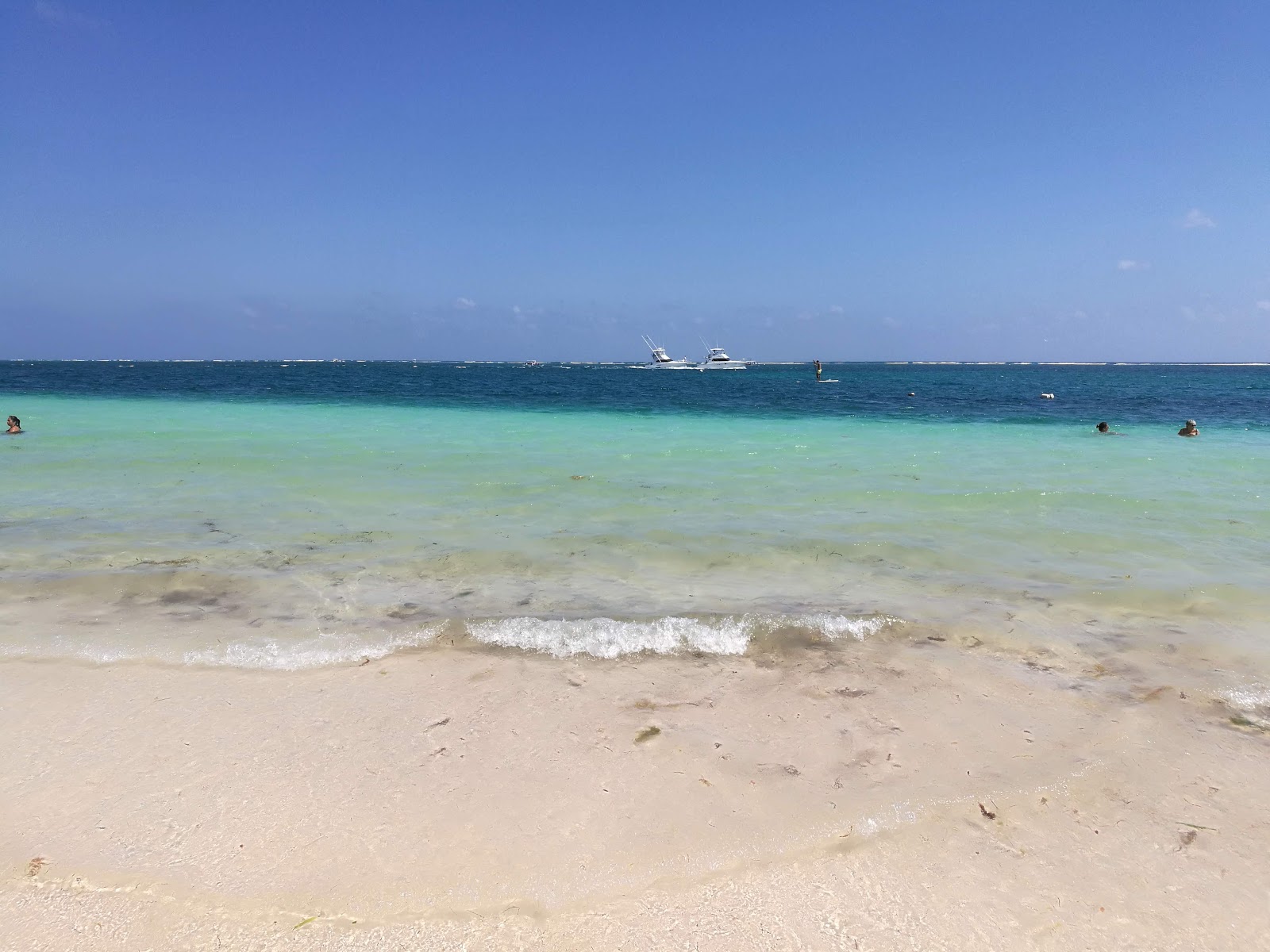 Photo de Playa Puerto Morelos et le règlement