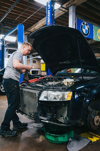 Auto Repair Shop «Midwest Performance Cars», reviews and photos, 1385 W Lake St, Chicago, IL 60607, USA