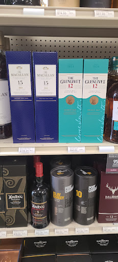 Liquor Store «L & M Package Store», reviews and photos, 423 Pass Rd, Gulfport, MS 39507, USA