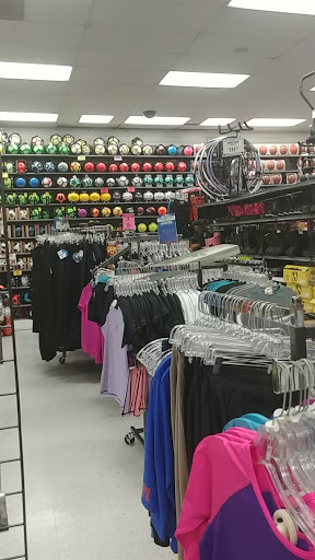 Sporting Goods Store «Big 5 Sporting Goods», reviews and photos, 7111 Eastern Ave, Bell Gardens, CA 90201, USA