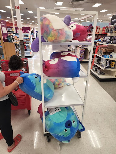 Shopping Mall «The Brickyard», reviews and photos, 2600 N Narragansett Ave, Chicago, IL 60639, USA