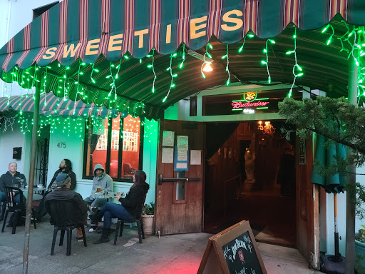 Sweetie's Art Bar