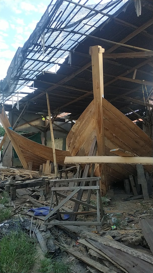 Tukang Perahu Rasjo Photo