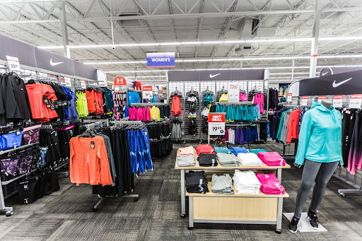 Sporting Goods Store «Academy Sports + Outdoors», reviews and photos, 14260 Manchester Rd, Manchester, MO 63011, USA