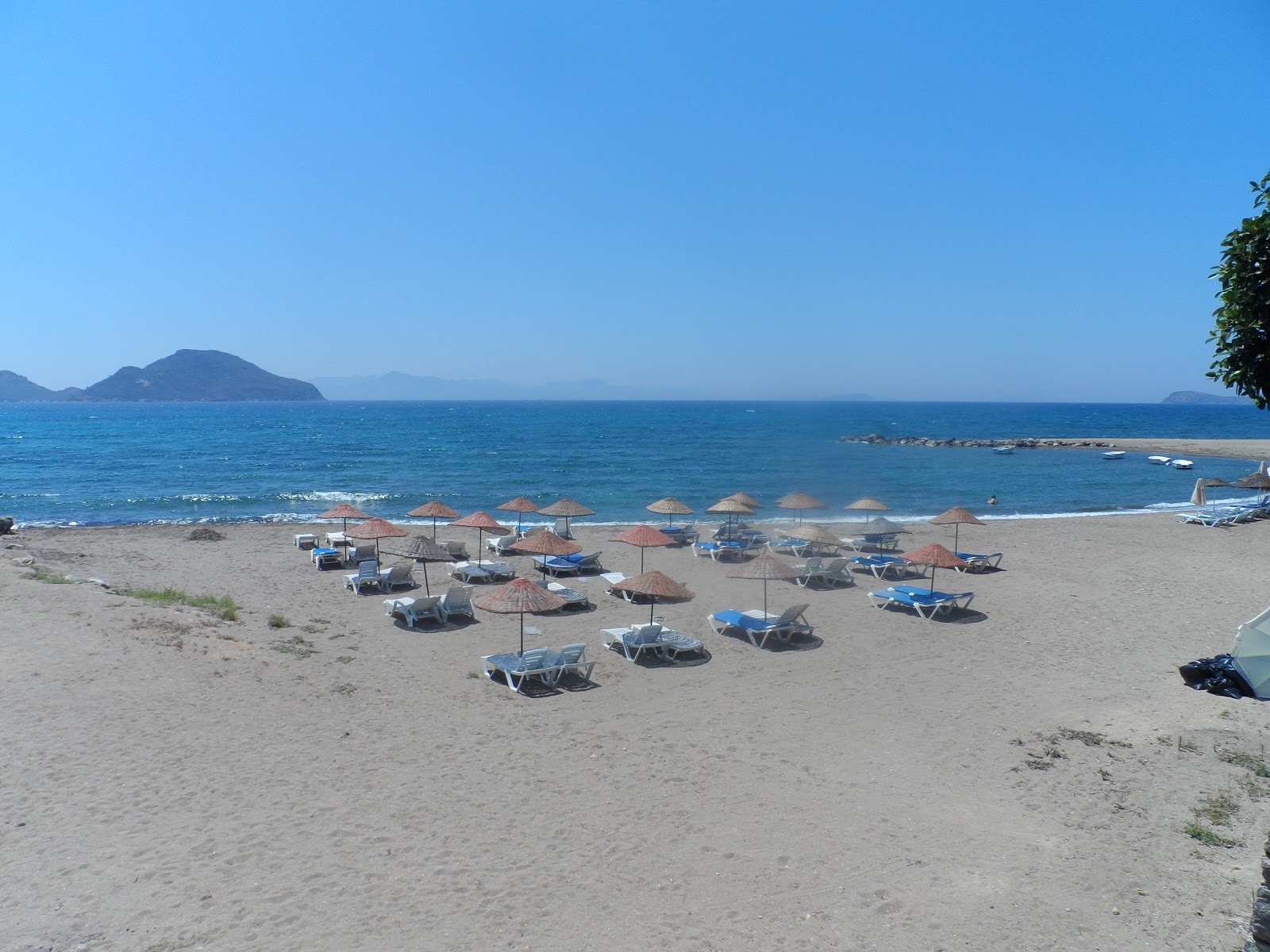 Foto af Ayvan beach III med rummelige multi -bugter