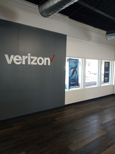 Cell Phone Store «Verizon Authorized Retailer, TCC», reviews and photos, 1147 N 5th St, Perkasie, PA 18944, USA