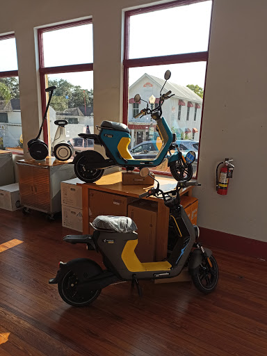 Motor Scooter Dealer «Segway Of Central Florida», reviews and photos, 430 Alexander St, Mt Dora, FL 32757, USA