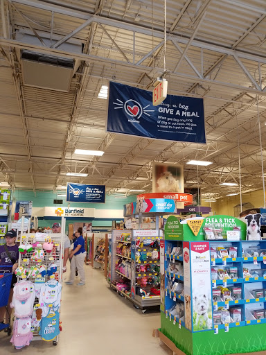 Pet Supply Store «PetSmart», reviews and photos, 150 Bleachery Blvd