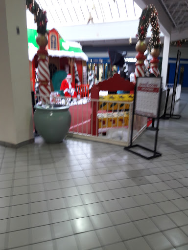 Shopping Mall «Greenspoint Mall», reviews and photos, 12300 North Fwy, Houston, TX 77060, USA