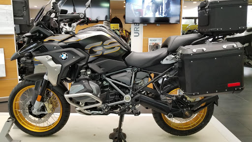 BMW Motorcycle Dealer «BMW Motorcycles Southeast Michigan», reviews and photos, 14855 Sheldon Rd, Plymouth, MI 48170, USA