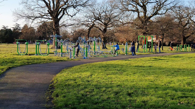 Reviews of Roe green park Gym in London - Gym