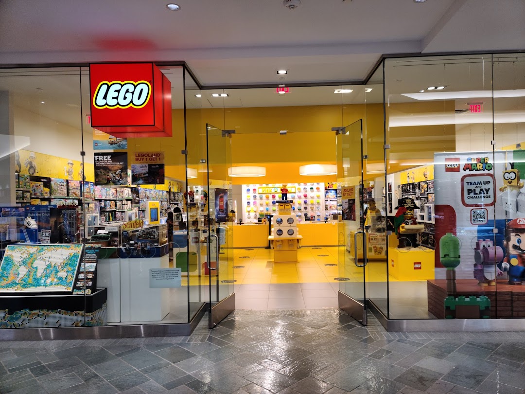The LEGO® Store Lakeside Mall