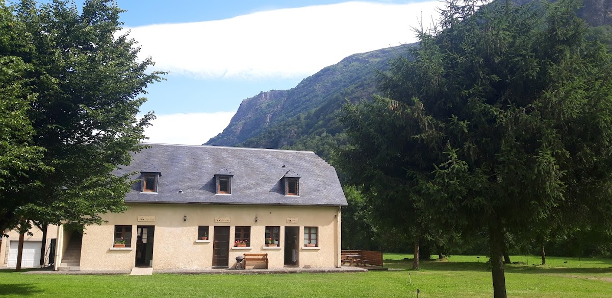 Camping Le Mousca à Gavarnie-Gèdre (Hautes-Pyrénées 65)
