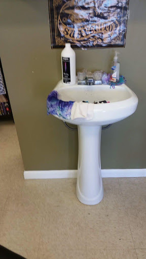 Barber Shop «Cut Mania Barber Shop and More», reviews and photos, 18308 Commission Rd, Long Beach, MS 39560, USA