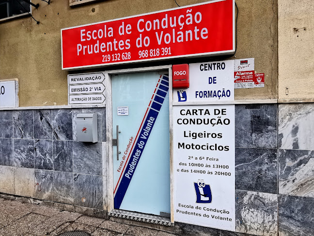 Escola De Condução Prudentes Do Volante