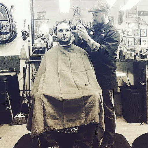 Barber Shop «Irving Park Barbershop», reviews and photos, 1932 W Irving Park Rd, Chicago, IL 60613, USA