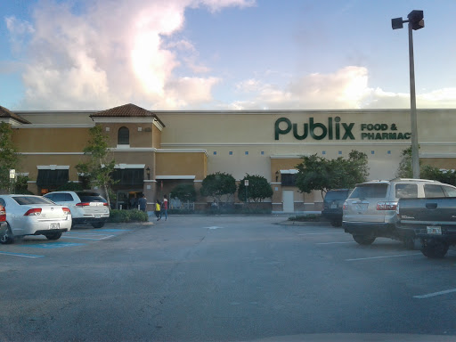 Publix Super Market at South Point, 4145 9th St SW, Vero Beach, FL 32968, USA, 