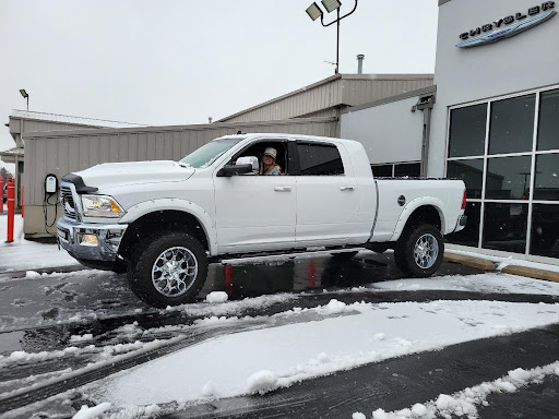 Jeep Dealer «Summit Automotive Chrysler Dodge Jeep Ram», reviews and photos, 815 S Rolling Meadows Dr, Fond du Lac, WI 54937, USA