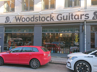 Woodstock Guitars