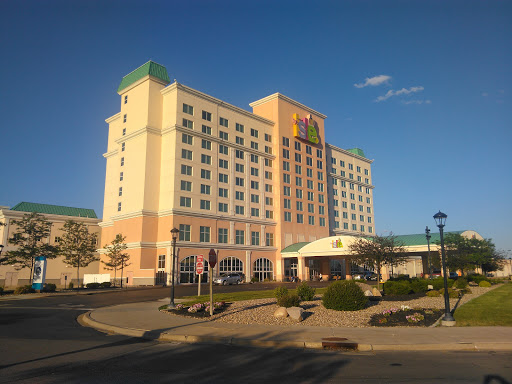 Hotel «Isle Casino Hotel Waterloo», reviews and photos, 777 Isle of Capri Blvd, Waterloo, IA 50701, USA