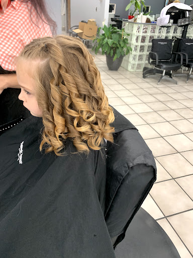 Hair Salon «Fantastic Sams Cut & Color», reviews and photos, 29138 Ryan Rd, Warren, MI 48092, USA
