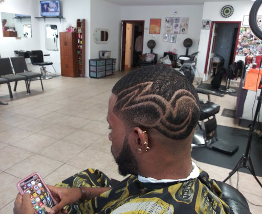 Barber Shop «Catia Family Barbershop Salon», reviews and photos, 4146 Grand Blvd, New Port Richey, FL 34652, USA