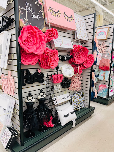 Craft Store «Hobby Lobby», reviews and photos, 6797 E Genesee St, Fayetteville, NY 13066, USA