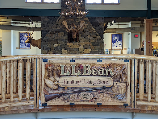 Clothing Store «L.L. Bean», reviews and photos, 95 Main St, Freeport, ME 04032, USA