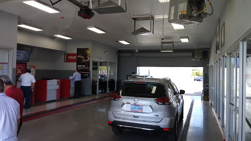 Nissan Dealer «AutoNation Nissan Las Vegas», reviews and photos, 5800 W Sahara Ave, Las Vegas, NV 89146, USA