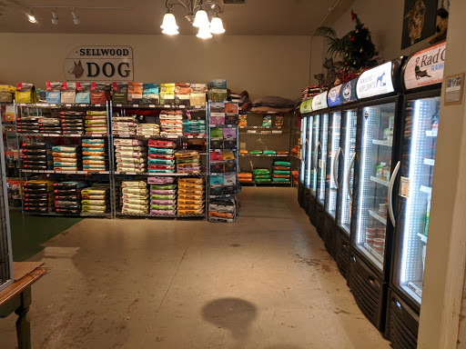 Pet Supply Store «Sellwood Pet Supply», reviews and photos, 8334 SE 17th Ave, Portland, OR 97202, USA