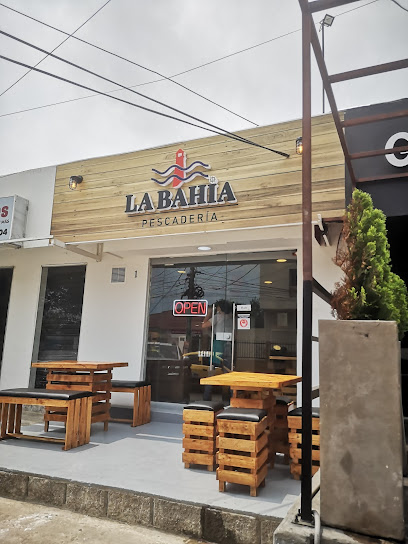 La Bahía - Cevicheria & pescaderia