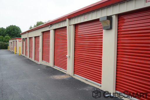 Self-Storage Facility «CubeSmart Self Storage», reviews and photos, 565 W Boughton Rd, Bolingbrook, IL 60440, USA