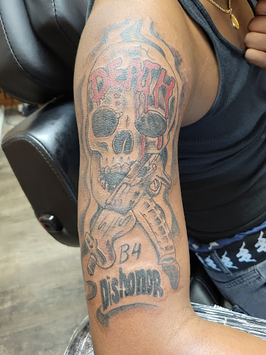 Tattoo Shop «Twisted Inks», reviews and photos, 304 Ridge St A, Charlottesville, VA 22902, USA