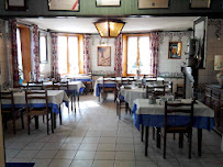 Atmosphère du Restaurant français Chez Mémère Harlé à Wirwignes - n°6