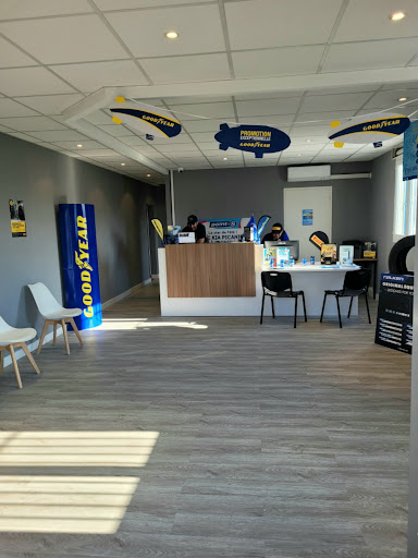 Photo 1 - Point S - Saint-Rémy-de-Provence (IMP Auto)