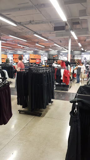 Clothing Store «Nike Factory Store», reviews and photos, 262 Nut Tree Rd, Vacaville, CA 95687, USA