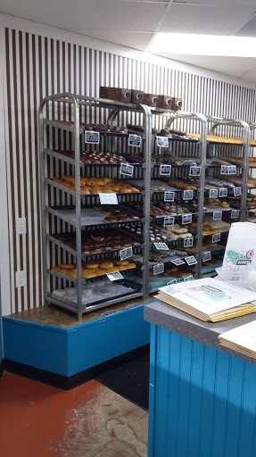 Donut Shop «Jupiter Donut Factory», reviews and photos, 141 Center St, Jupiter, FL 33458, USA