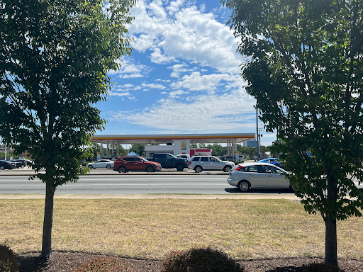 Donut Shop «Krispy Kreme Doughnuts», reviews and photos, 1444 N Battlefield Blvd, Chesapeake, VA 23320, USA